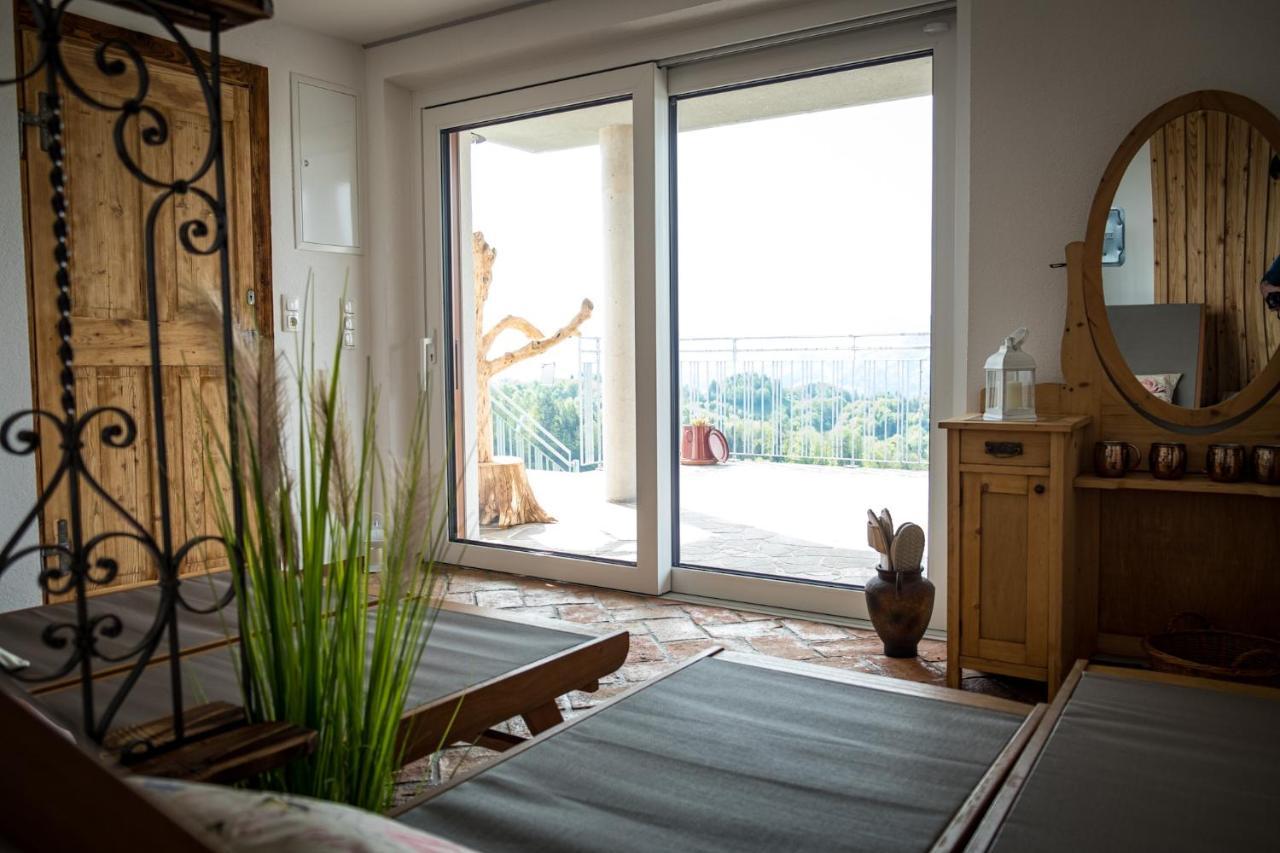 Ferienwohnung Traumaussicht ロイトシャッハ エクステリア 写真